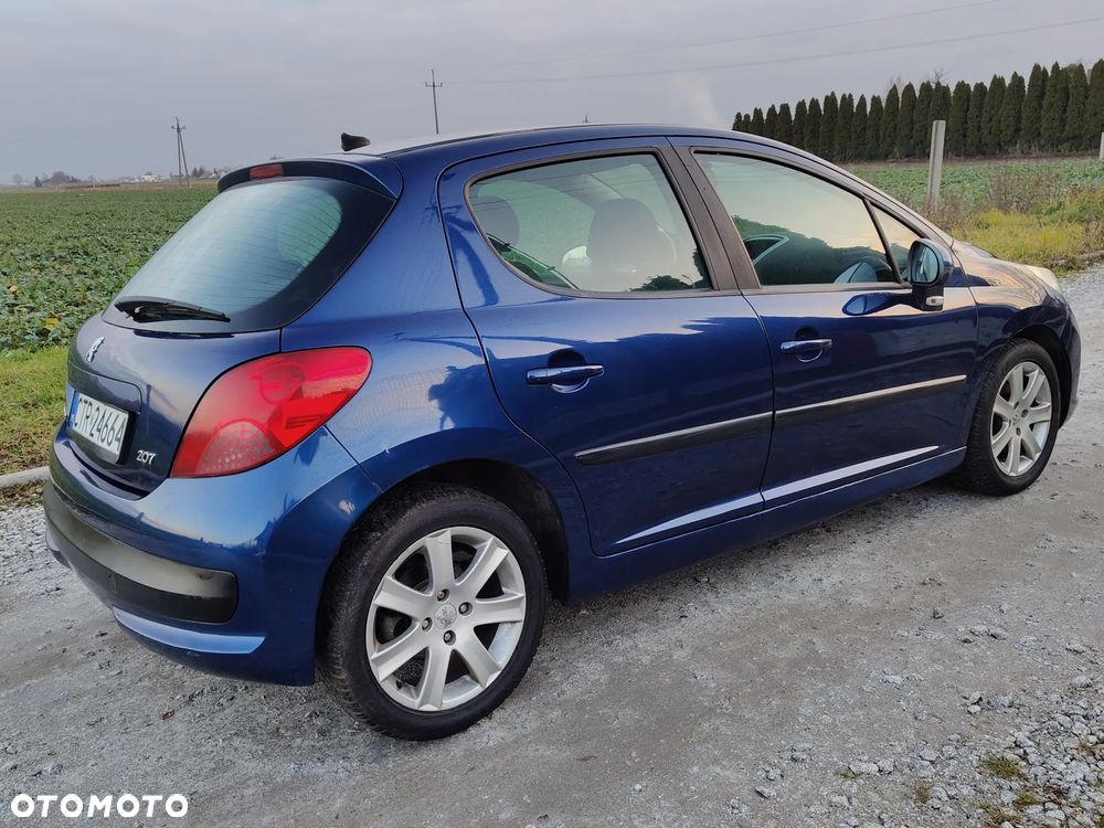 Peugeot 207 1.6 HDi Presence - 4