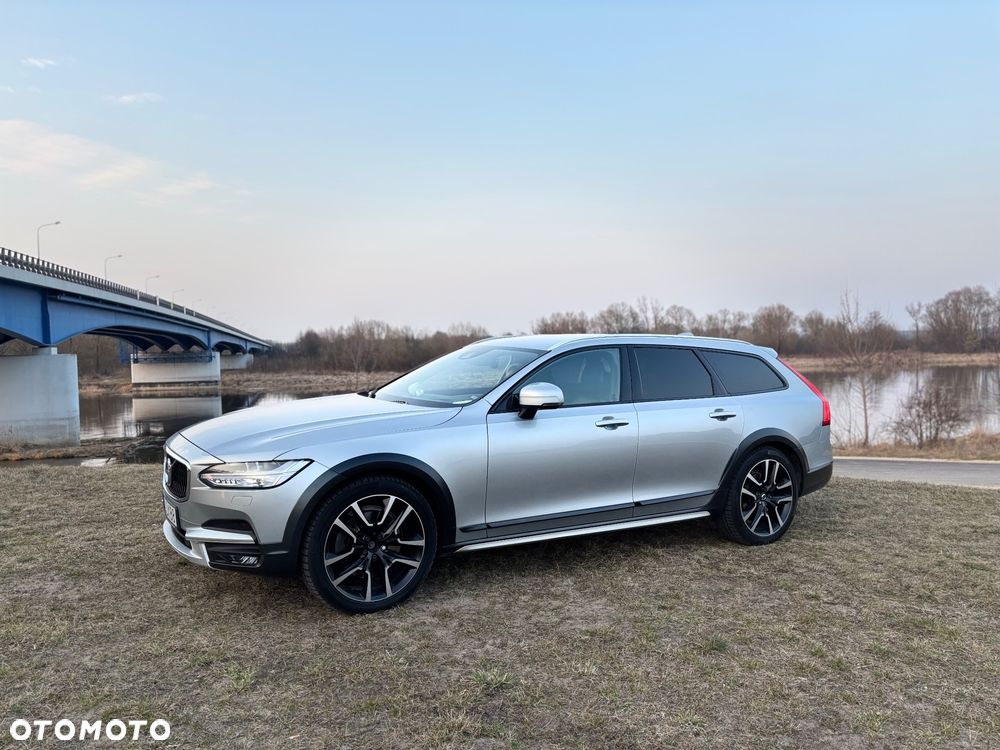 Volvo V90 Cross Country T5 AWD Pro - 1