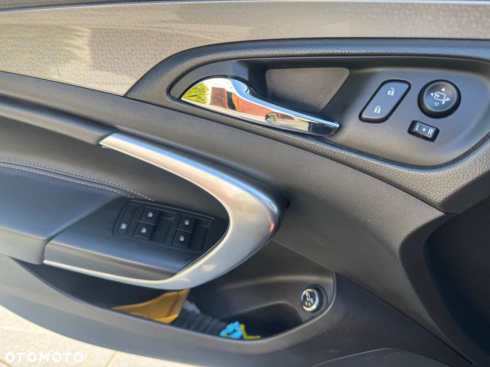 Opel Insignia - 15