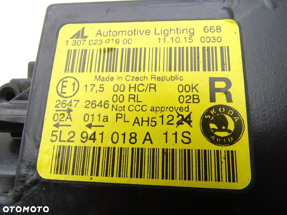 Reflektor lampa prawy przód prawa przednia uk 5l2941018a skoda yeti i 5l - 8