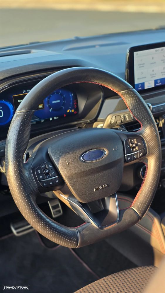 Ford Focus 1.0 EcoBoost Hybrid Aut. ST-LINE X - 9