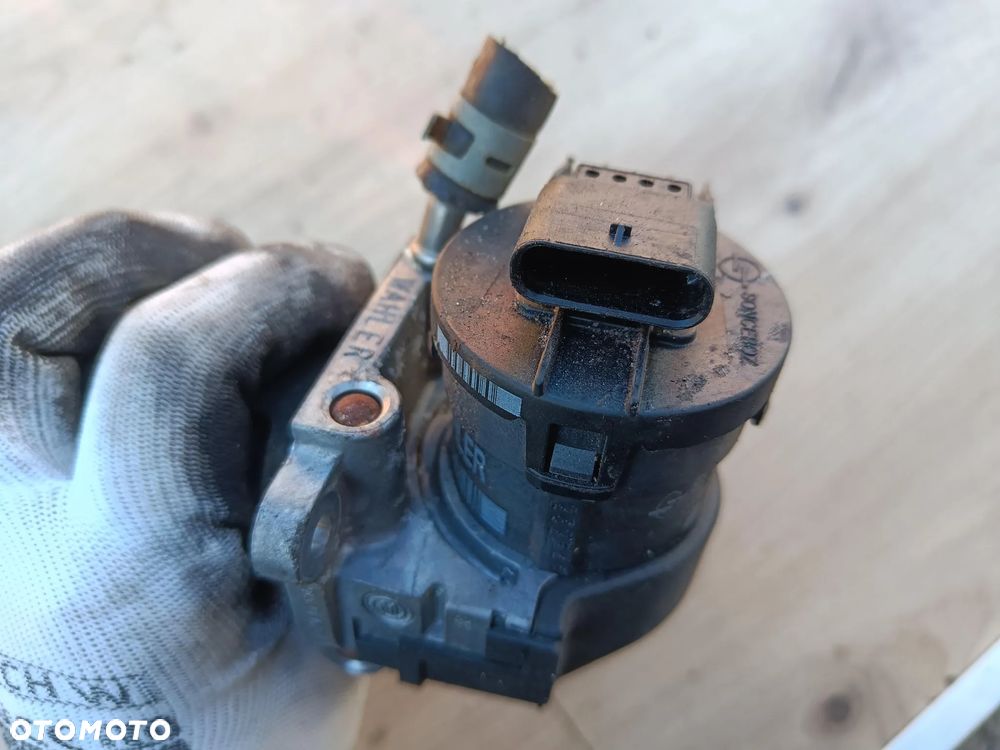 MERCEDES W204 W207 W212 3.0 CDI 350 ZAWÓR EGR WAHLER A6421401060 - 5
