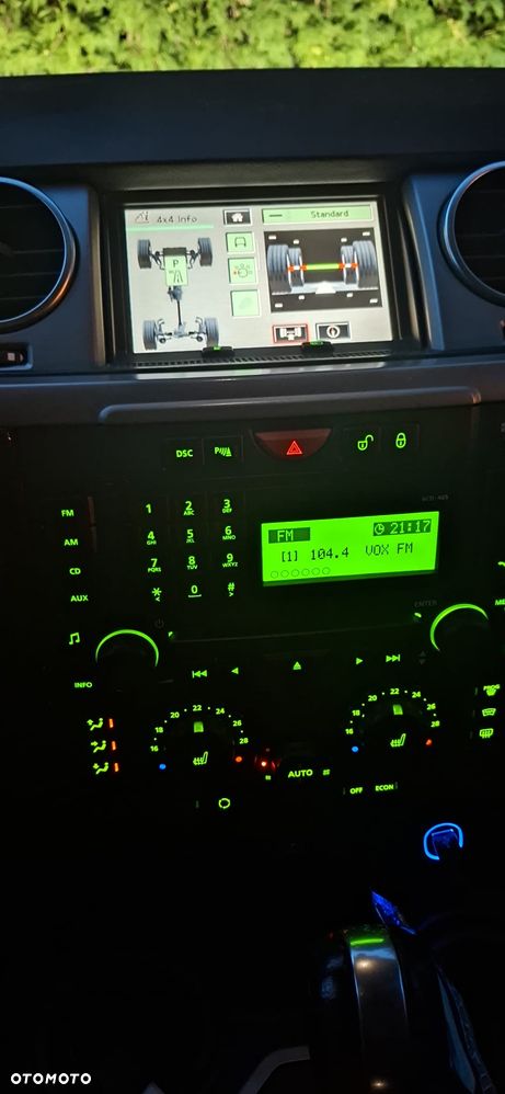 Land Rover Discovery 2.7D V6 HSE - 4