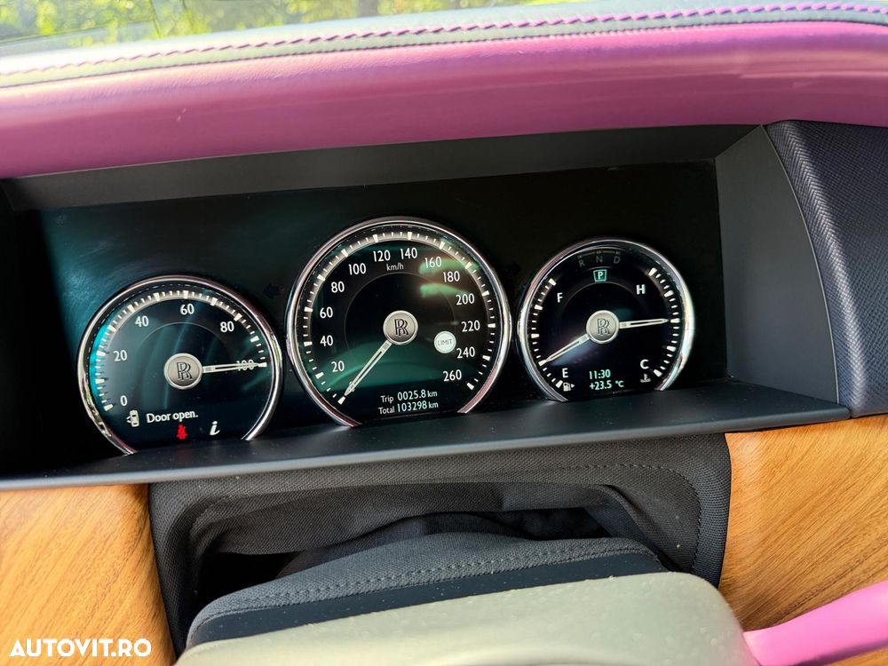 Rolls-Royce Cullinan - 10