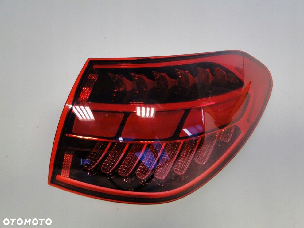 MERCEDES C KLASA W206 KOMBI 21+ PRAWA TYLNA LAMPA LED ORYGINAŁ A2069061401 - 2