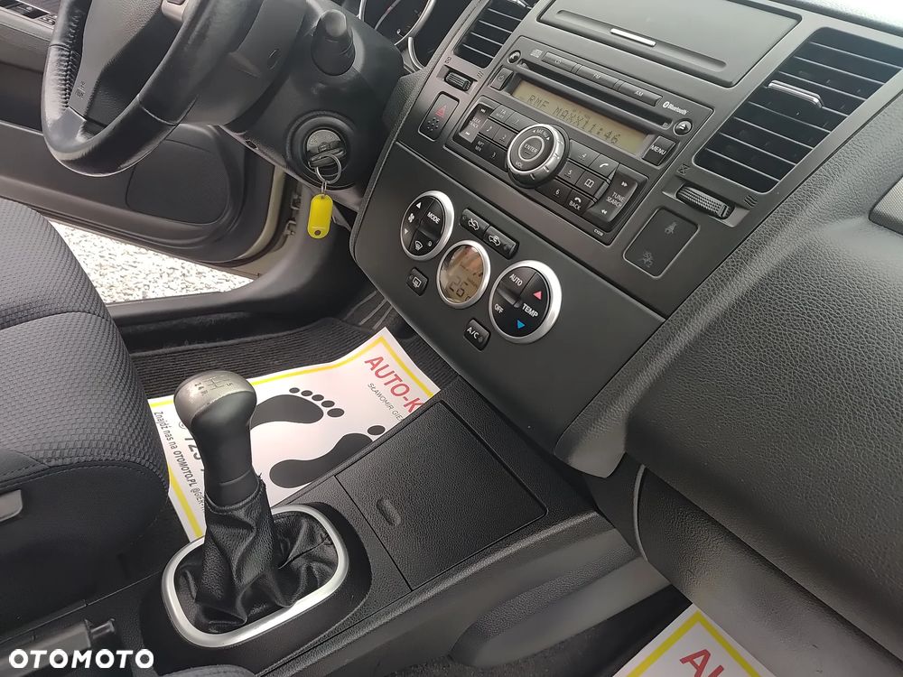 Nissan Tiida 1.6 Acenta - 38