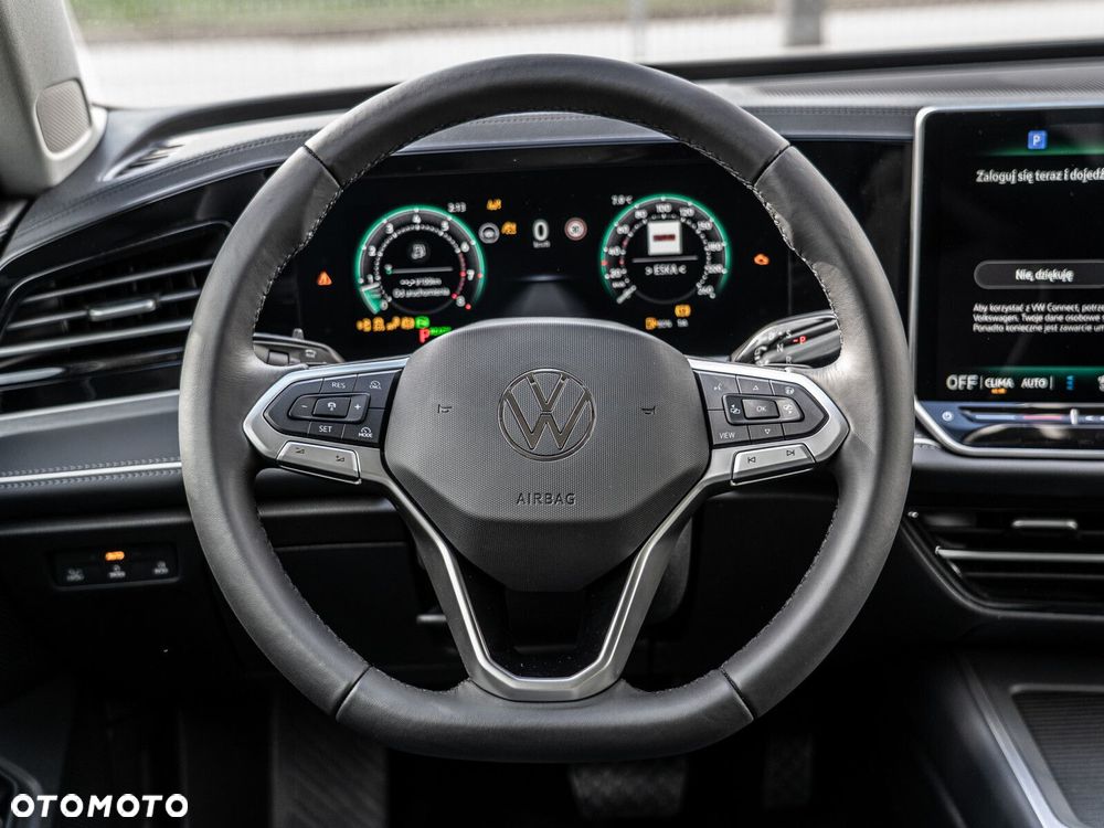 Volkswagen Passat - 14