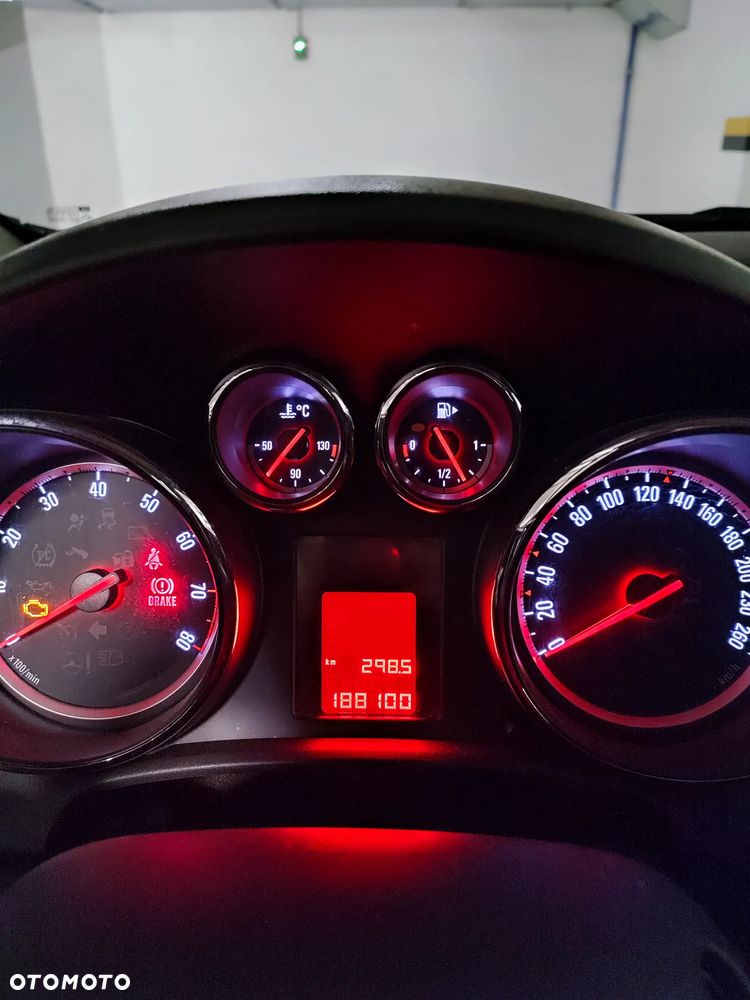 Opel Astra 1.4 T Essentia - 6