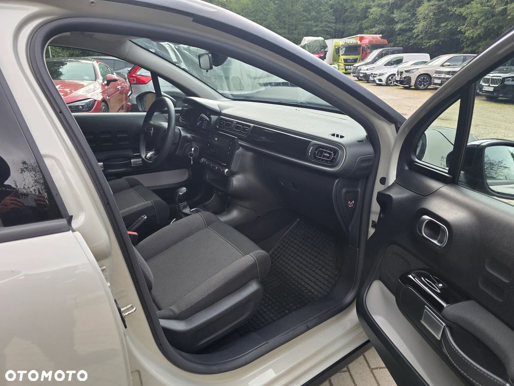 Citroën C3 1.2 PureTech Shine - 15