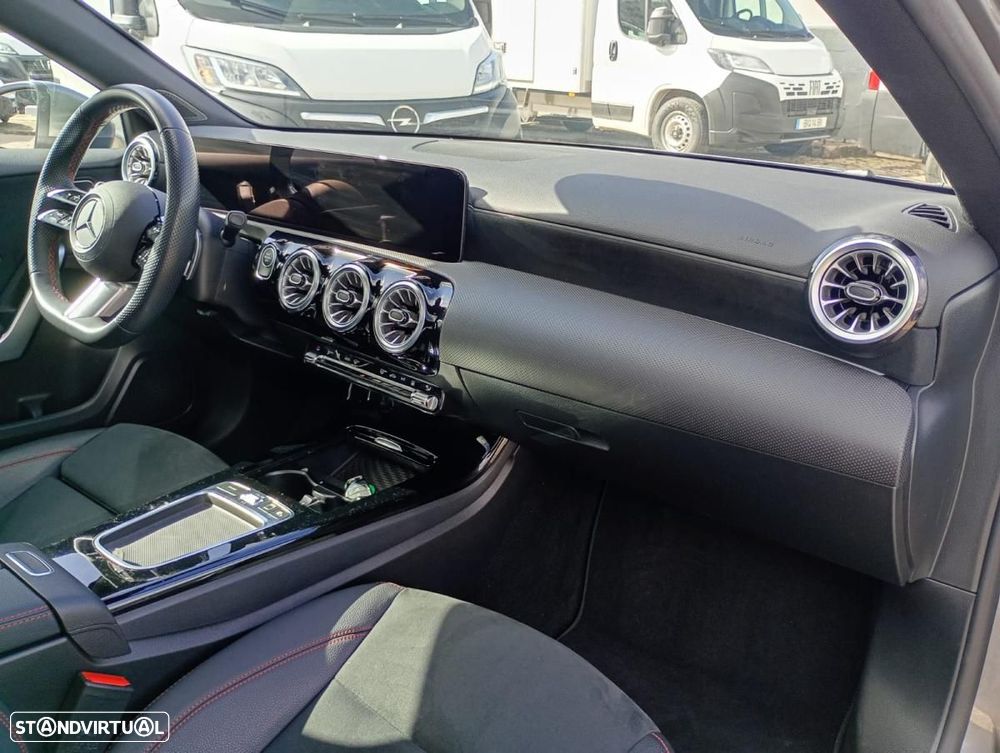 Mercedes-Benz A 250 Limousine e 8G-DCT AMG Line Advanced Plus - 21