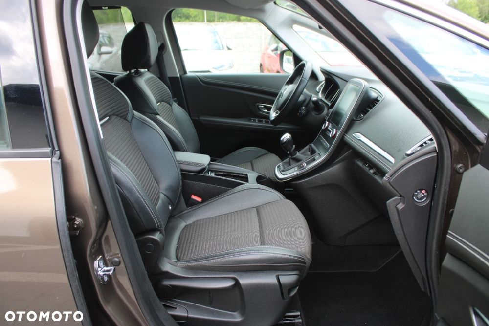 Renault Scenic - 28