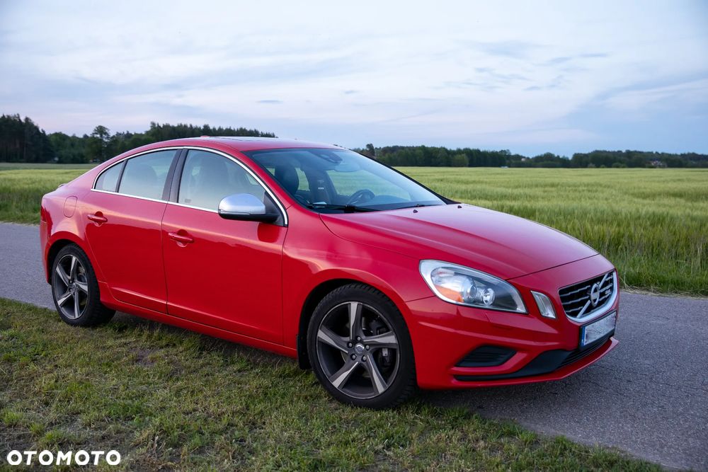 Volvo S60 ver-t6-awd-r--design-summum - 1