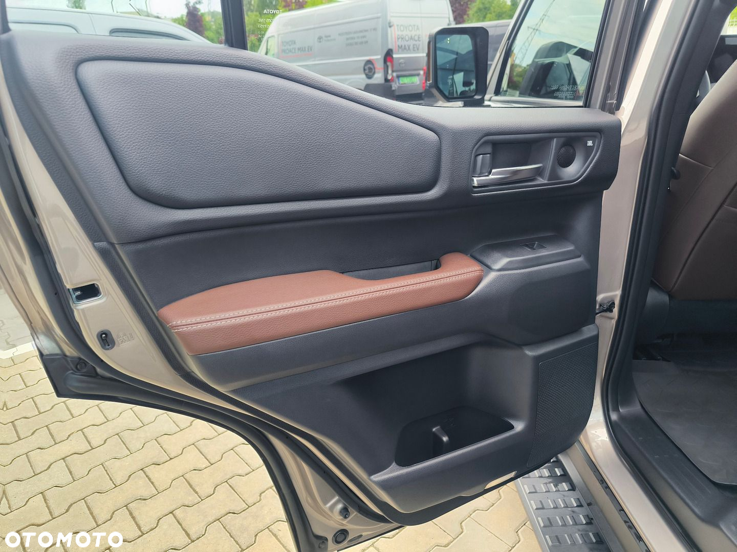 Toyota Land Cruiser LC 2.8 D-4D Executive - 26
