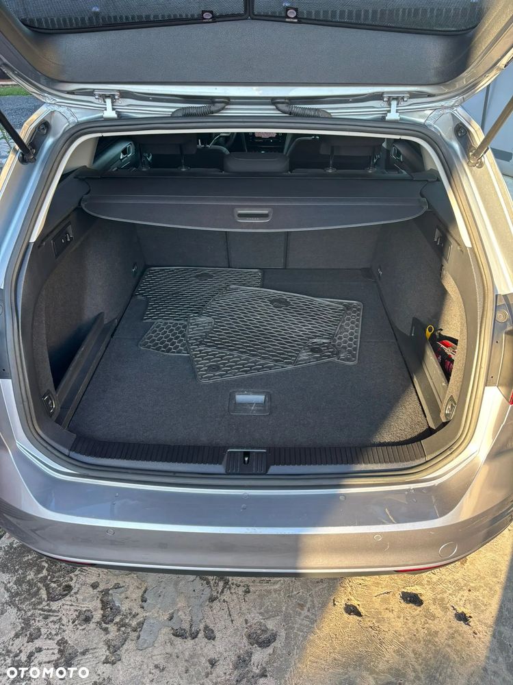 Volkswagen Passat 2.0 TDI Business DSG - 7