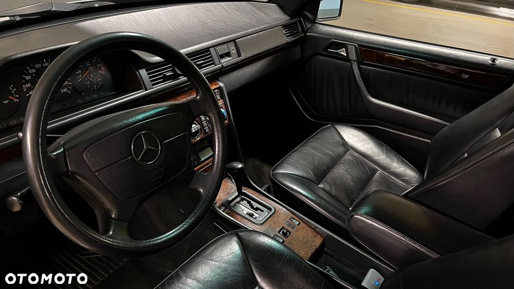 Mercedes-Benz W124 (1984-1993) - 26