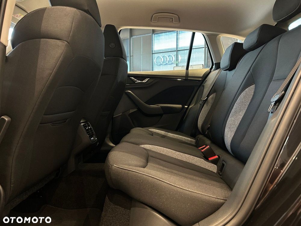 Skoda Scala 1.0 TSI Drive DSG - 33