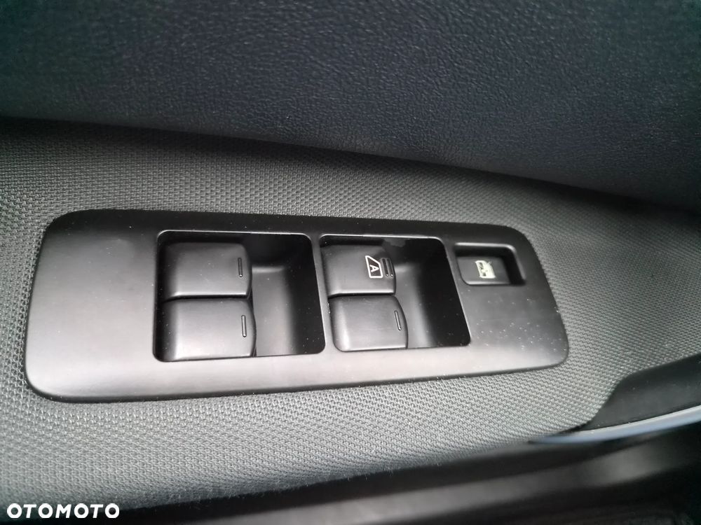 Nissan Qashqai+2 2.0 visia - 20