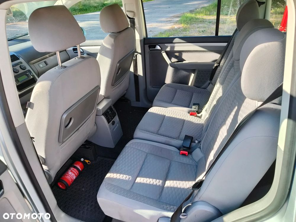 Volkswagen Touran 1.6 Trendline - 6