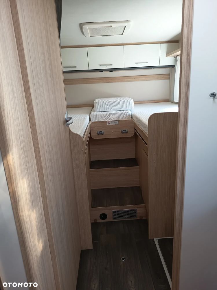 Sunlight Ducato camper - 17
