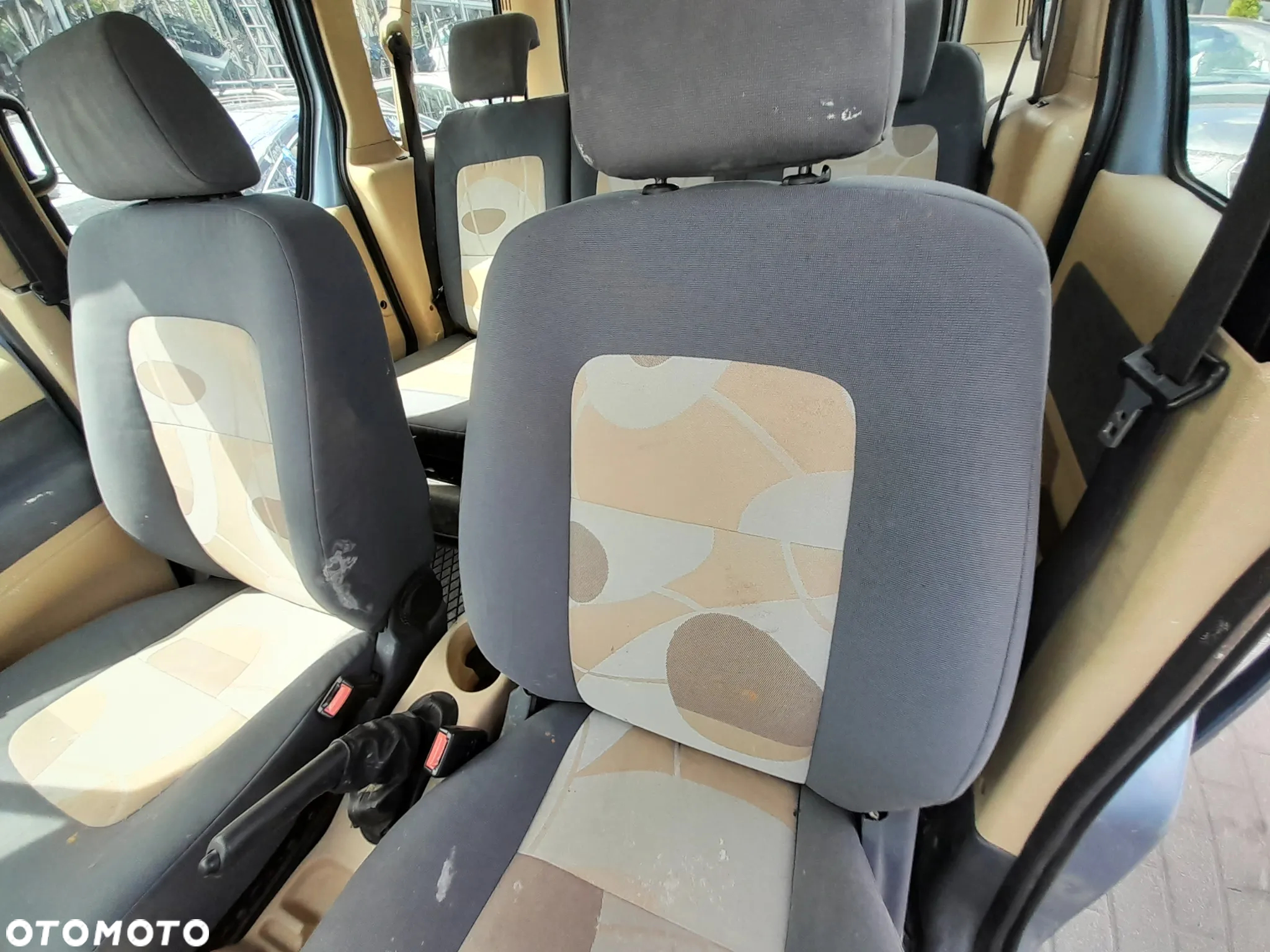 FORD TRANSIT CONNECT MK1 FOTELE KANAPA KOMPLET JASNE - 2