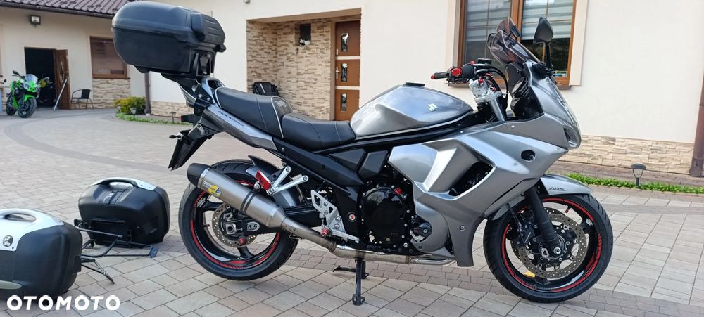 Suzuki GSX - 40