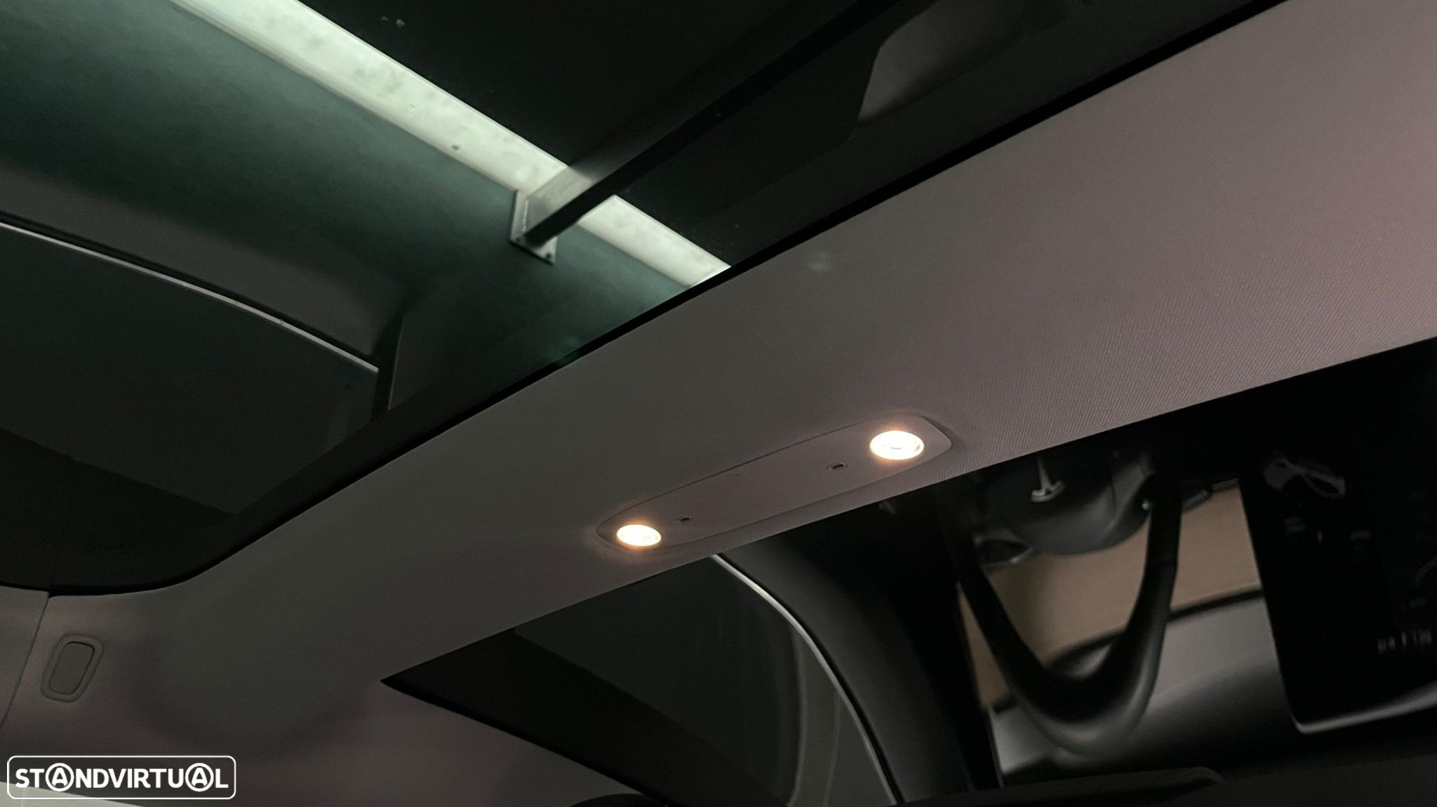 Tesla Model 3 - 8
