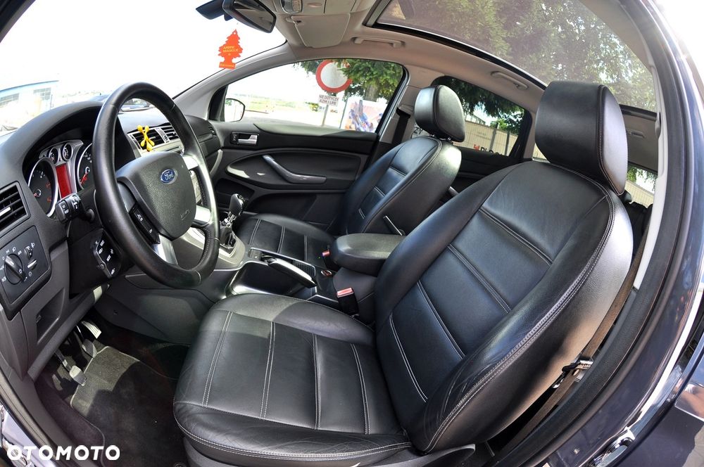 Ford Kuga 2.0 TDCi 2x4 Titanium - 23