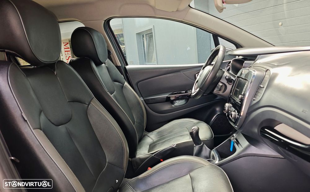 Renault Captur 1.5 dCi Exclusive - 17
