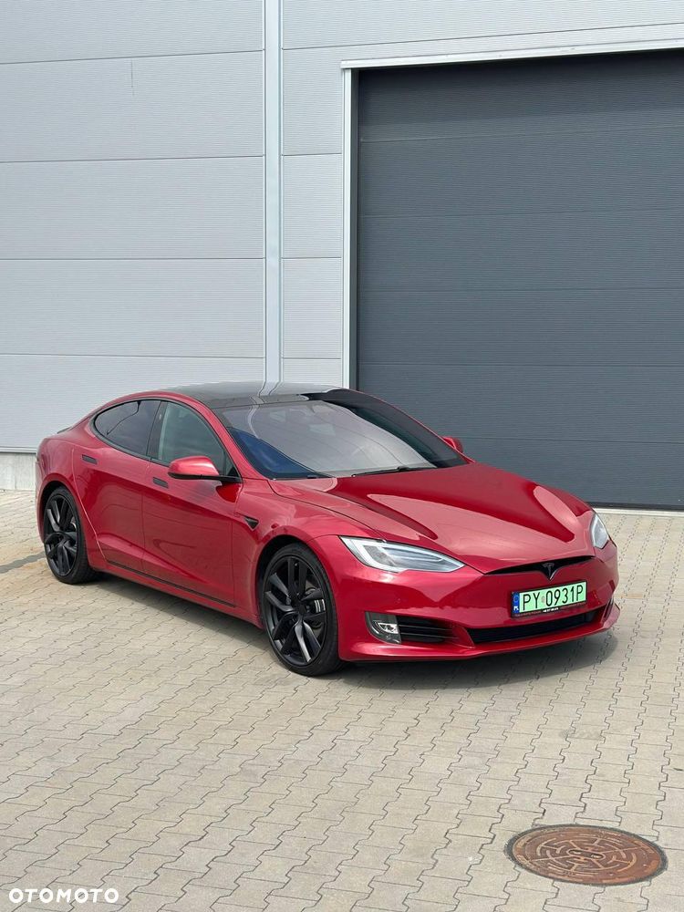 Tesla Model S - 2