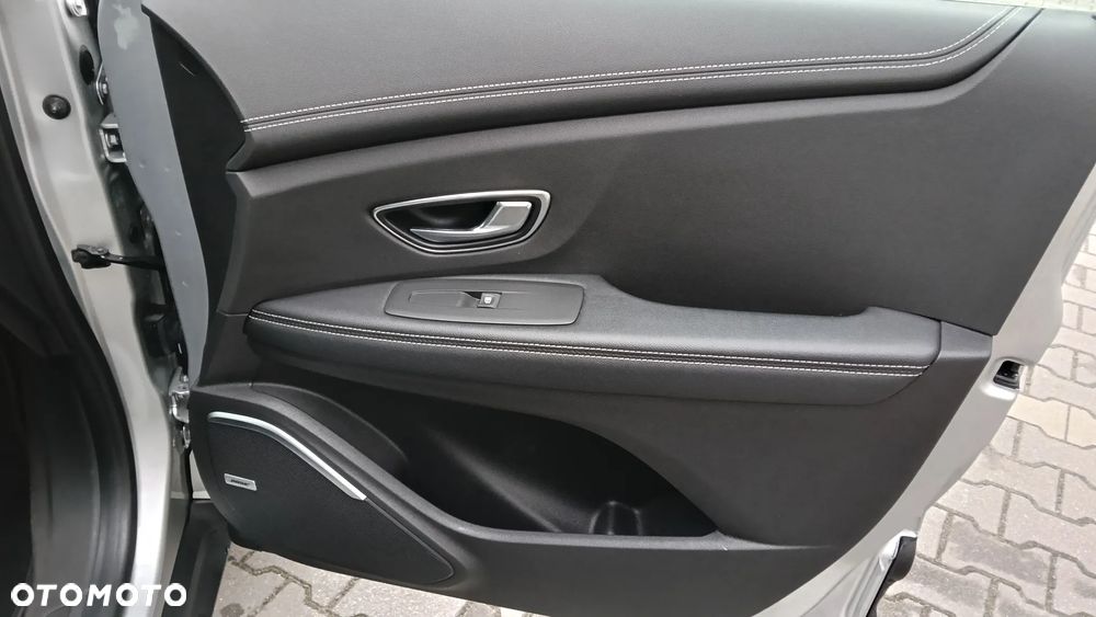 Renault Scenic 1.7 Blue dCi Zen - 18