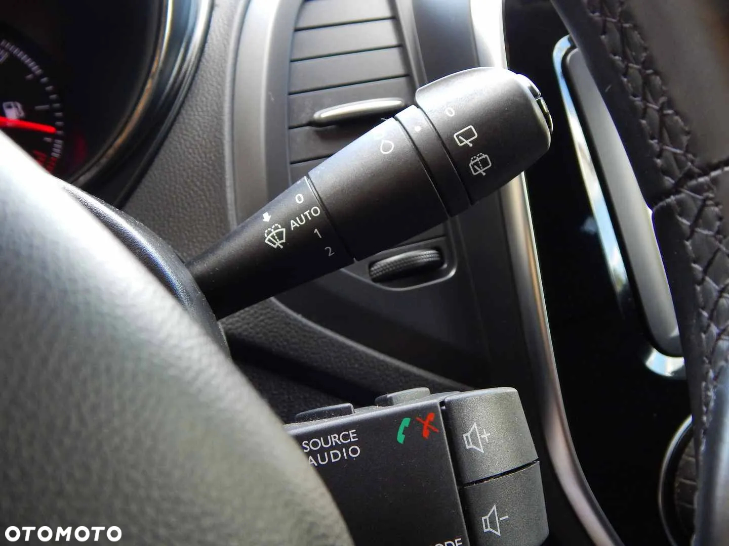 Renault Captur 1.2 Energy TCe Intens - 17