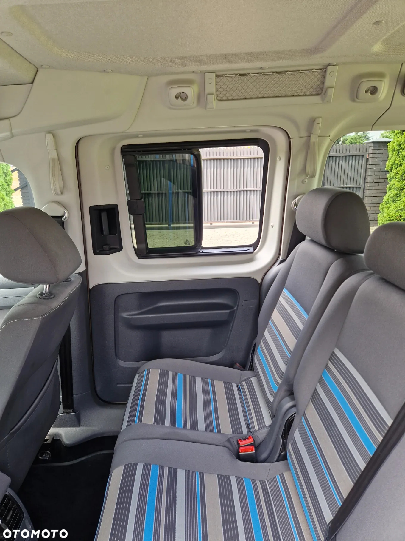 Volkswagen Caddy 2.0 TDI Comfortline DSG - 10