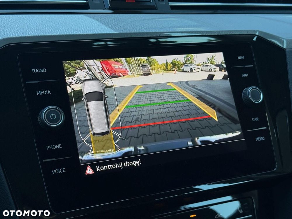 Volkswagen Passat Variant 1.5 TSI EVO Business DSG - 20