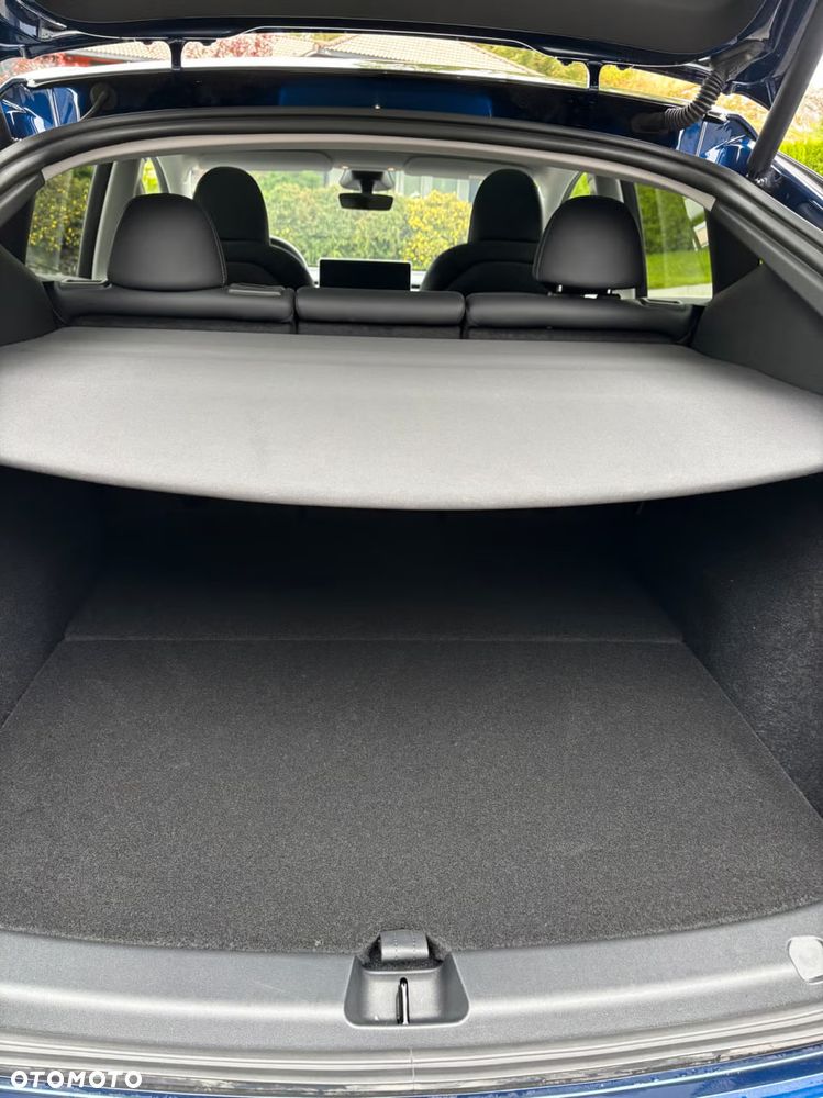 Tesla Model Y Long Range Dual Motor AWD - 7