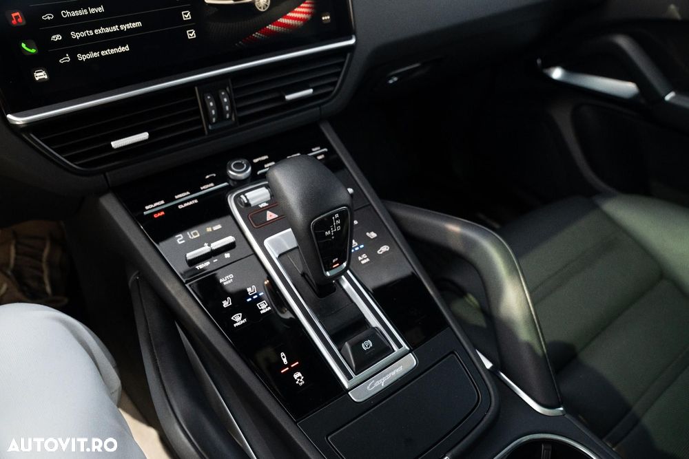 Porsche Cayenne Turbo - 13