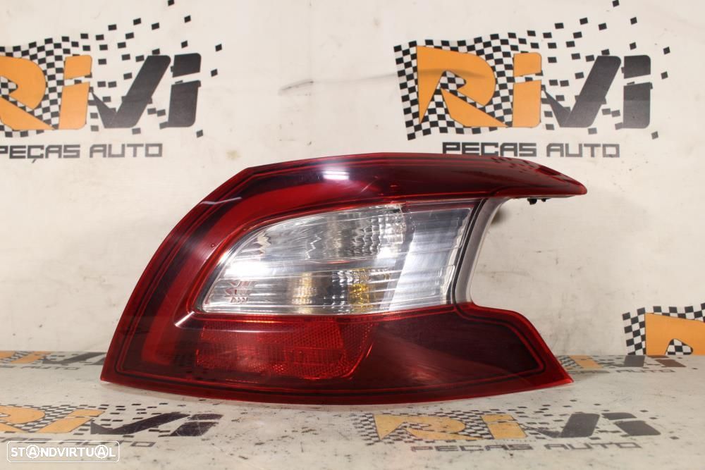 Farolim Direito Peugeot 308 Ii  9677817580 / 81250201 / Direito Do Cha - 1