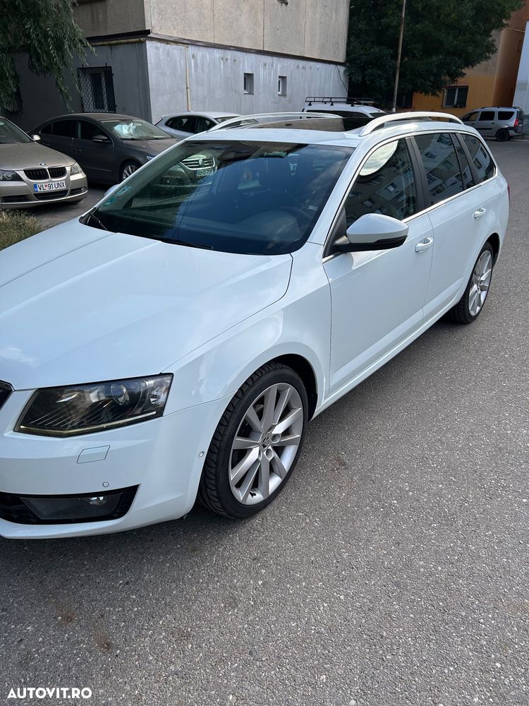 Skoda Octavia 1.6 TDI DSG Style - 1