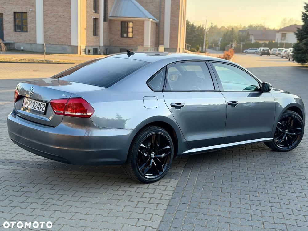 Volkswagen Passat - 20