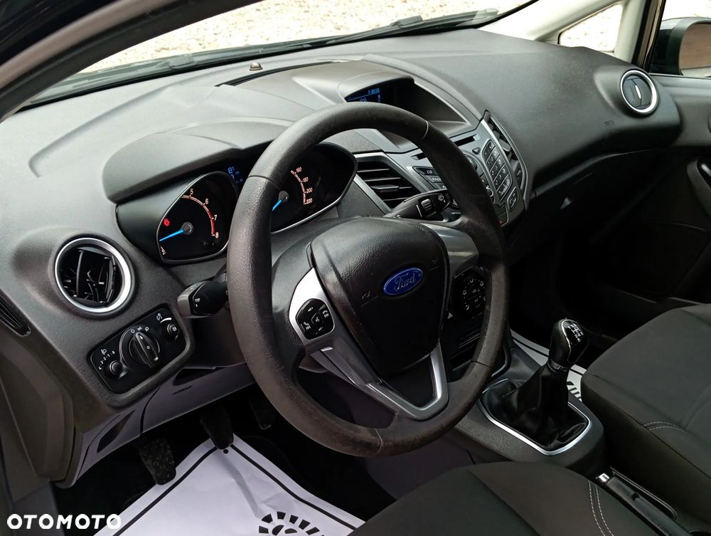 Ford Fiesta 1.25 Champions Edition - 14