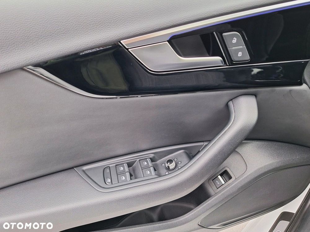 Audi A4 Limousine - 9