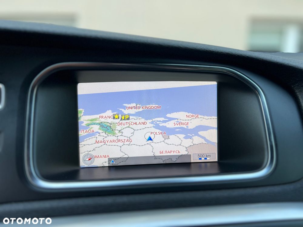 Volvo V40 D3 R Design - 19