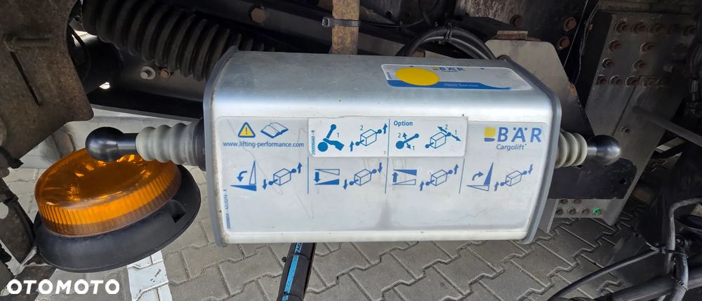 Mercedes-Benz Actros - 10