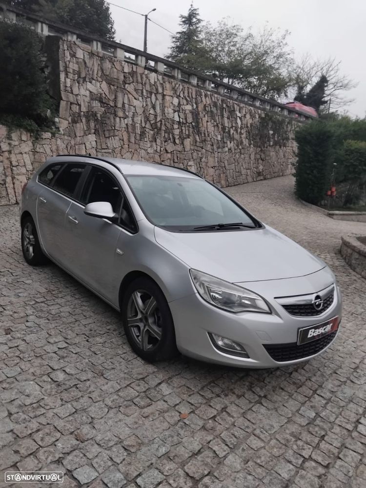 Opel Astra Sports Tourer - 3