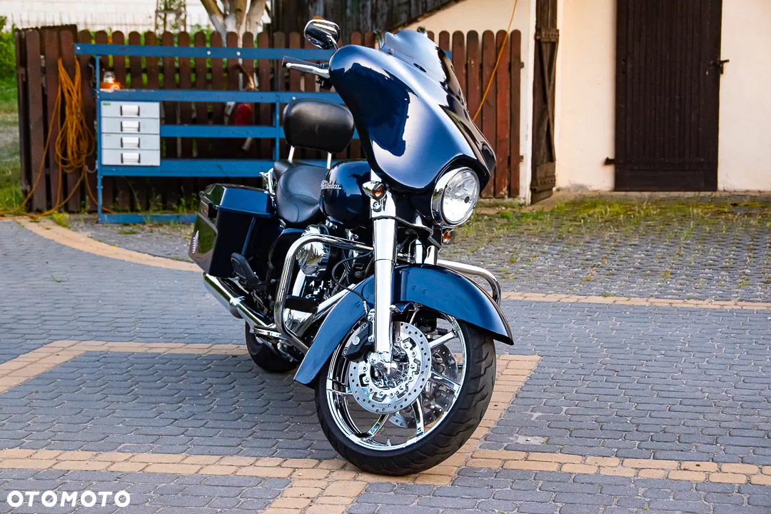 Harley-Davidson FLH Electra Glide - 5
