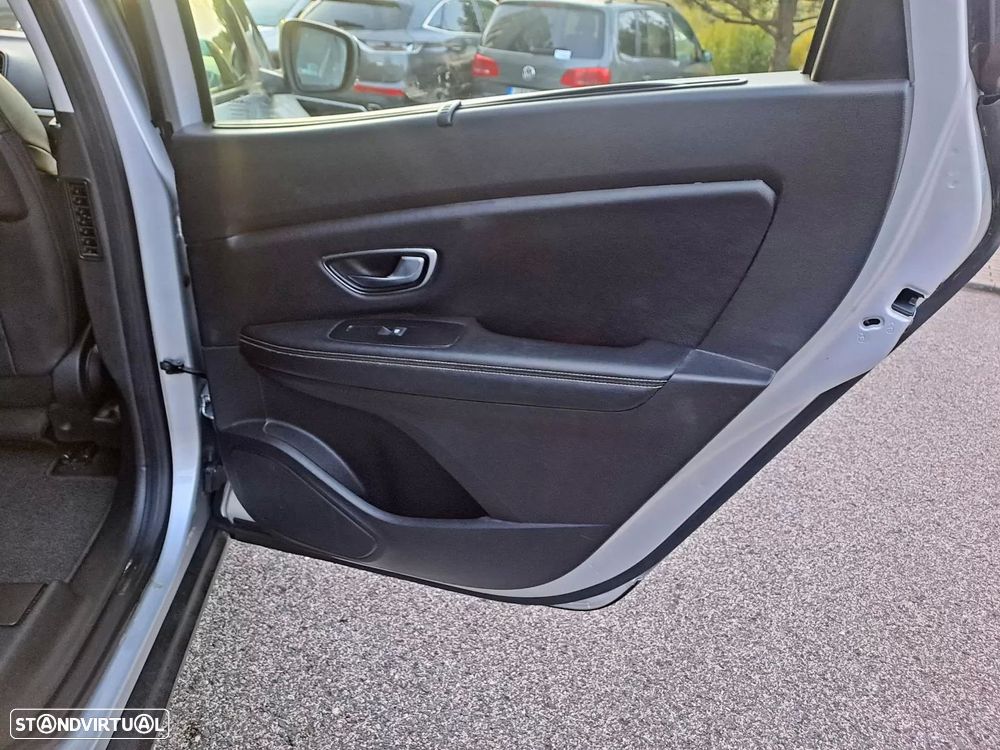 Renault Grand Scénic 1.5 dCi Intens Hybrid Assist SS - 22