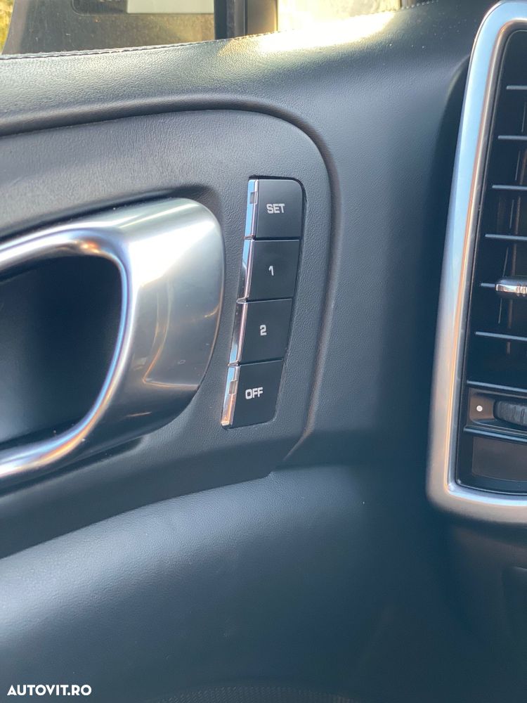 Porsche Cayenne Diesel Platinum Edition - 13