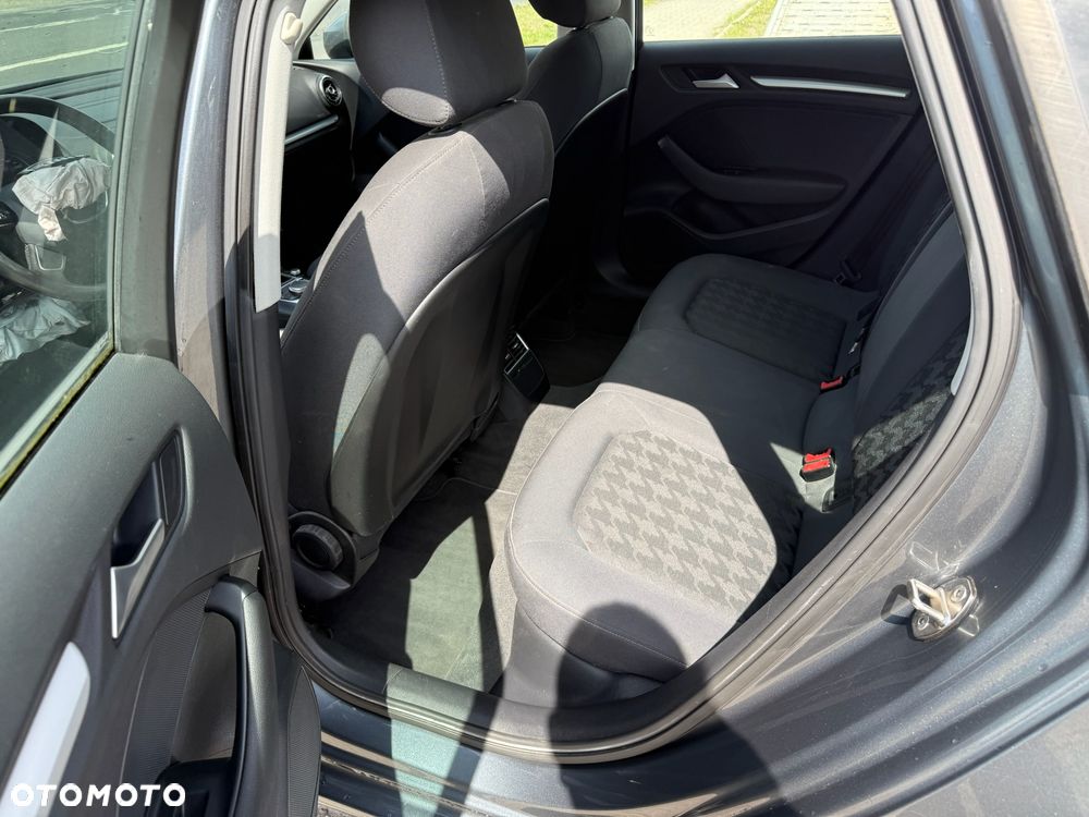 Audi A3 Sportback - 11