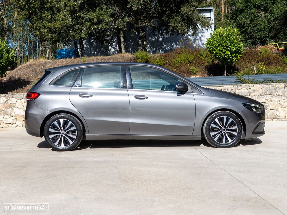 Mercedes-Benz B 180 - 11