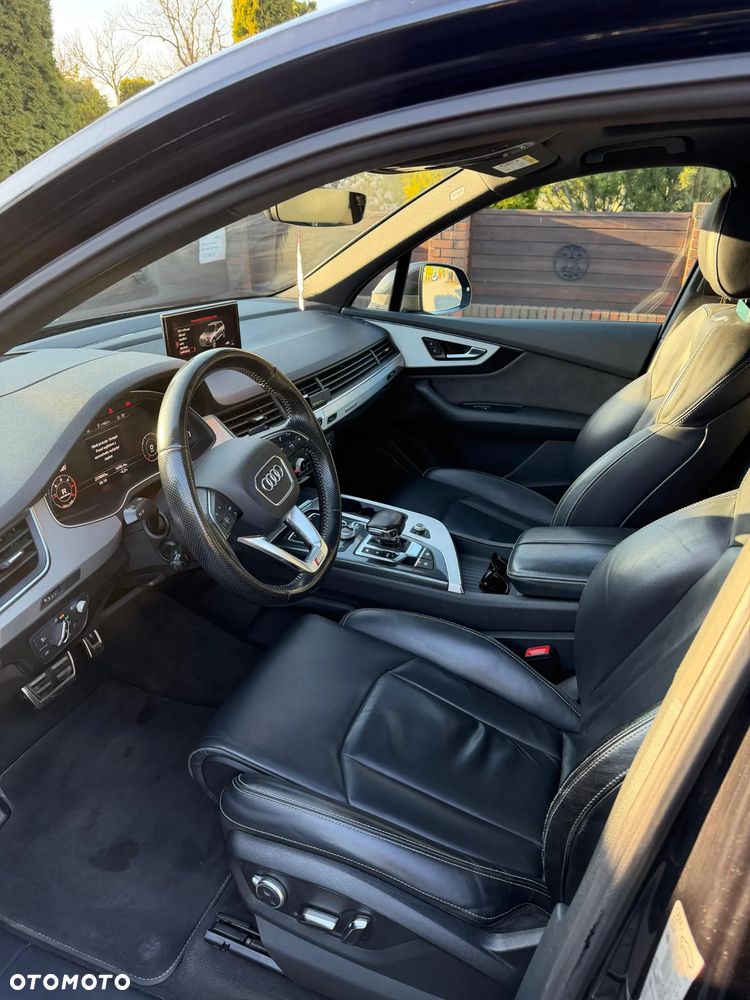 Audi Q7 - 4