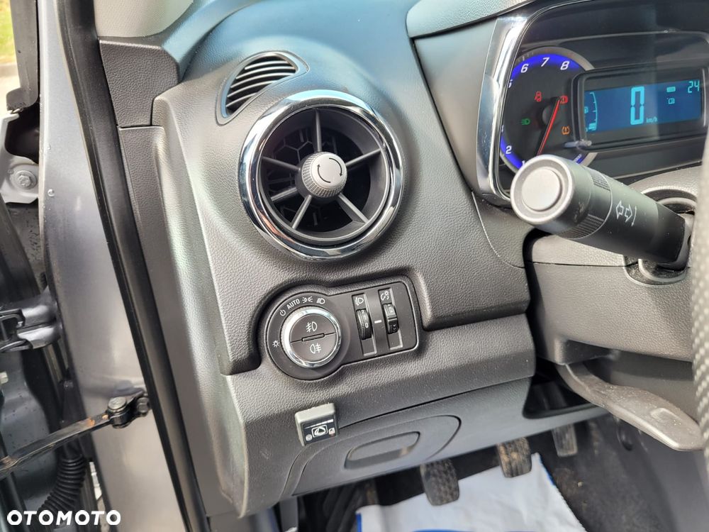 Chevrolet Trax 1.6 LT - 17